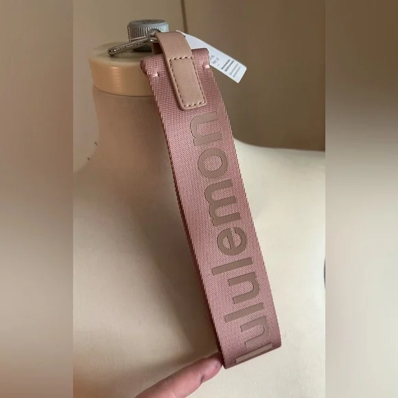 Lululemon Athletica Blush Baby Pink Never Lost Keychain Wallet Wrist Strap - Picture 2 of 11